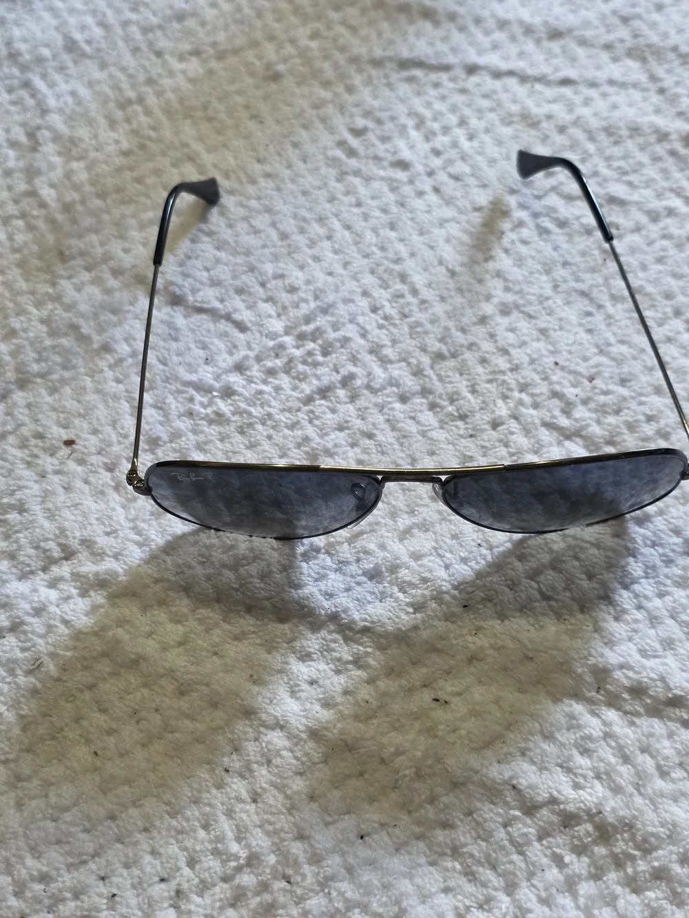 Ray-Ban Aviator Sunglasses - Silver Frame with Dark Gray/Black Lenses